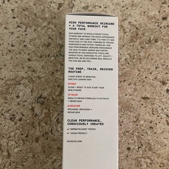 2-in-1 Essence Toner - Picture 5 of 6